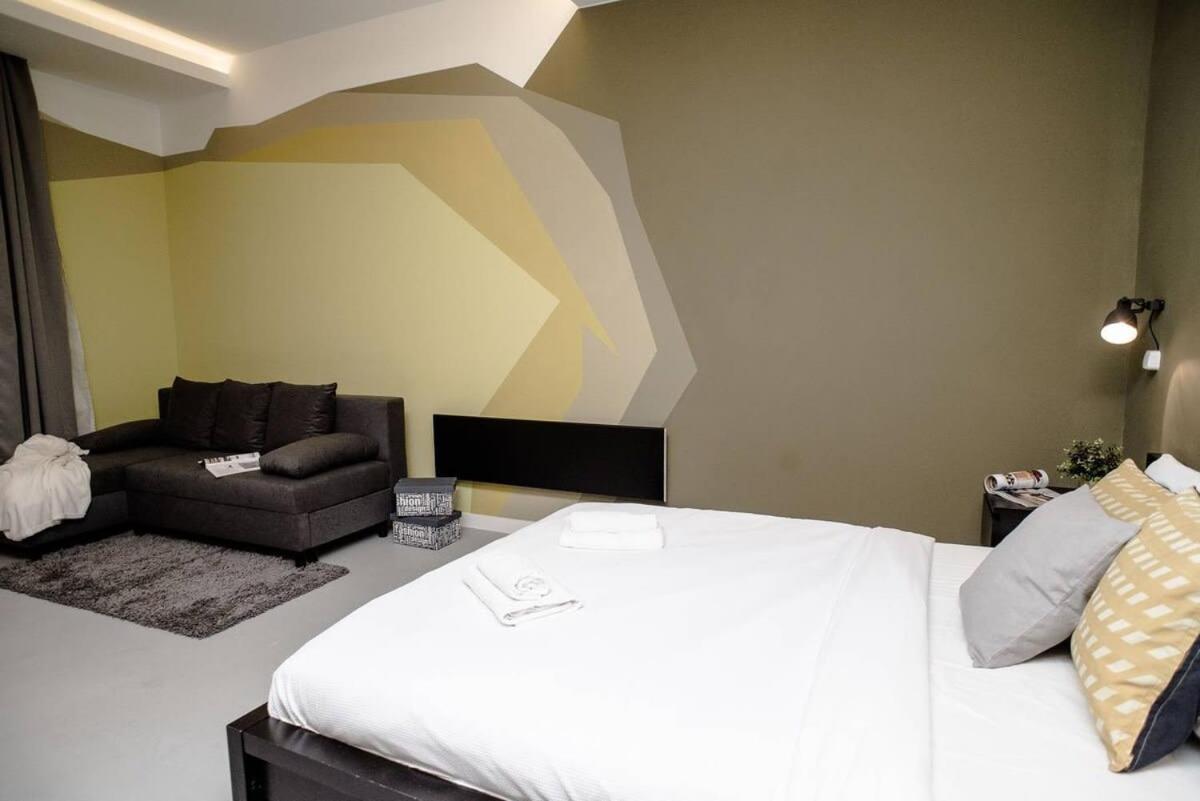 Cute, New And Stylish Apartment In The Center Boedapest Buitenkant foto