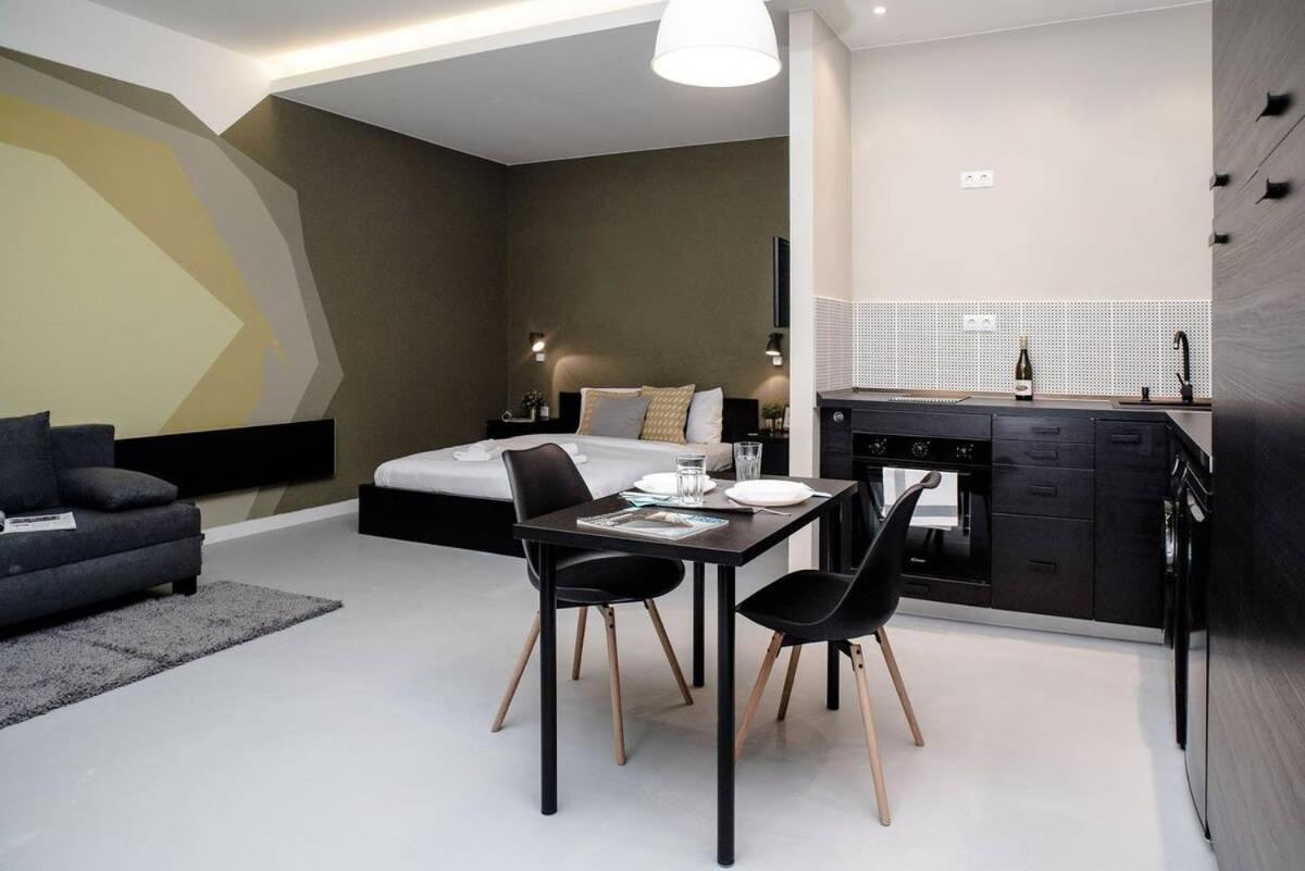 Cute, New And Stylish Apartment In The Center Boedapest Buitenkant foto