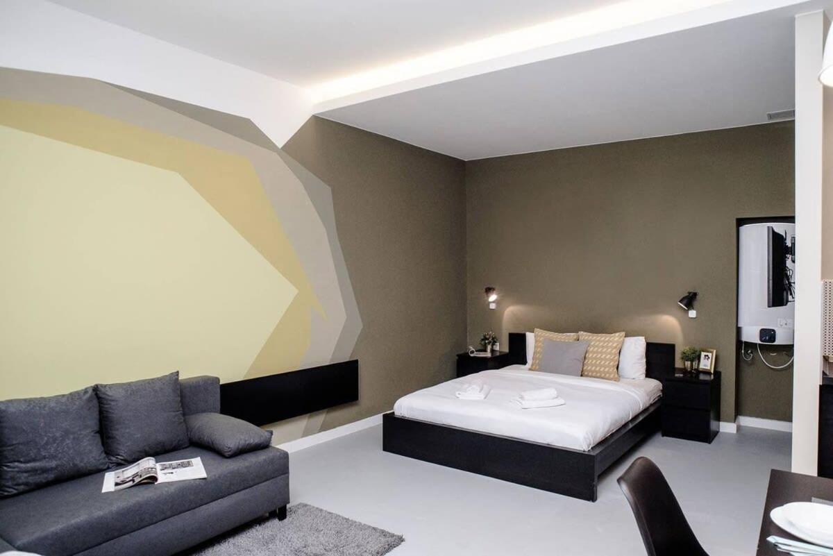 Cute, New And Stylish Apartment In The Center Boedapest Buitenkant foto